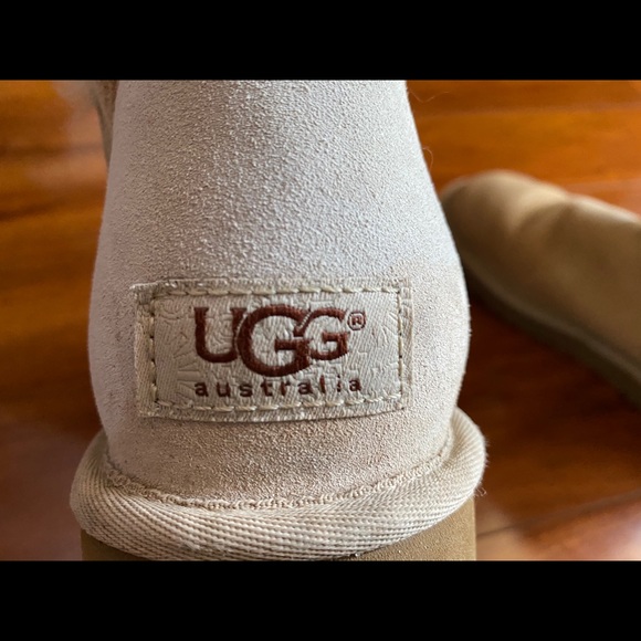 UGG BOOTS size 8 - Picture 7 of 10